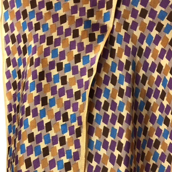 Echo Elegantly patterned Pointed End Silk Scarf - Picture 3 of 11